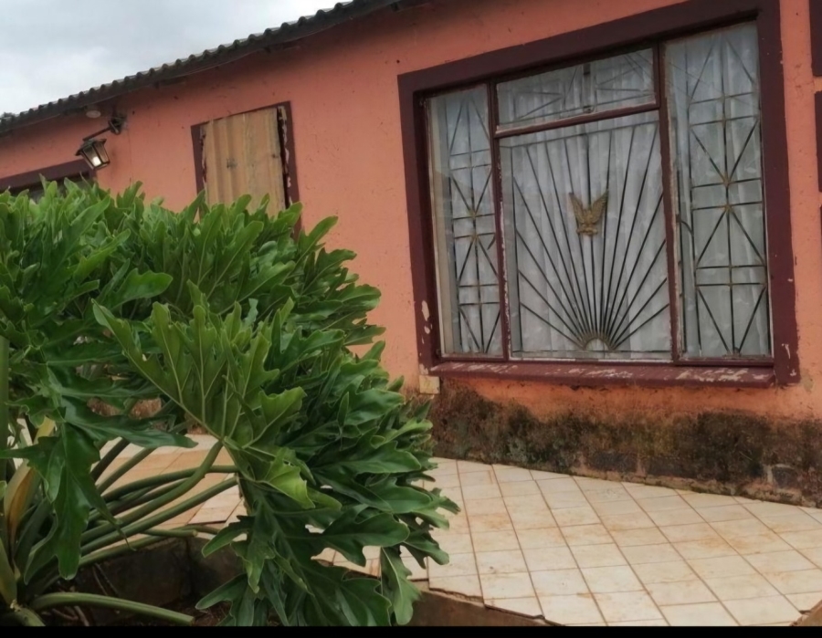 2 Bedroom Property for Sale in Ikageng North West